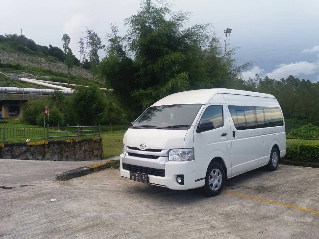 Sewa Hiace Bogor dan Sekitarnya – Agra Car Rental
